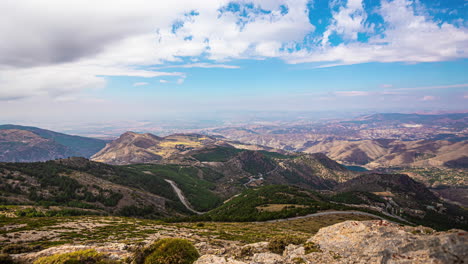 Parque-Nacional-Sierra-Nevada-En-España---Lapso-De-Tiempo-Del-Desierto-Escarpado