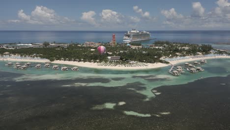 Retiros-Aéreos-Desde-El-Pequeño-Coco-Cay,-Parada-En-Bahamas-Para-Cruceros