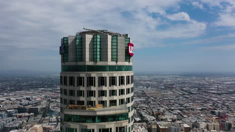 Aerial-view-circling-the-U