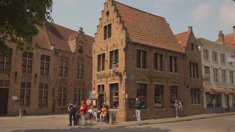 Old-town-of-Bruges-in-Belgium,-showing-old-Brick-buildings-in-the-City-center---UNESCO-World-heritage