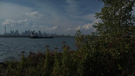 Great-Lakes-shipping-vessel-approaching-Toronto-harbour-in-the-distance
