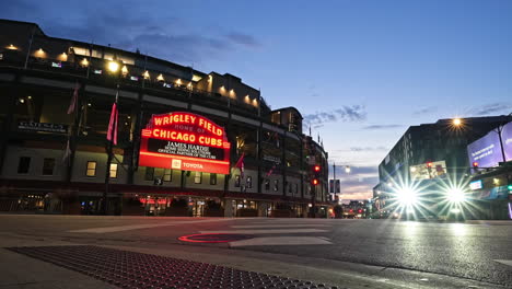 Street-level-shot-in-front-of-the-Wrigley-Field-stadium,-calm-evening-in-Chicago