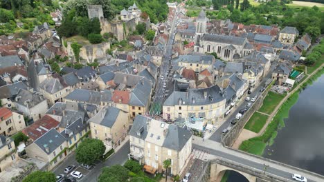 Montignac-Lascaux-Stadt-Frankreich-Drohne,-Luftaufnahme,-Blick-Aus-Der-Luft