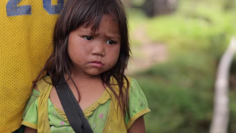 Pobreza-Infantil-En-Una-Pequeña-Aldea:-Una-Realidad-Desgarradora-En-Filipinas