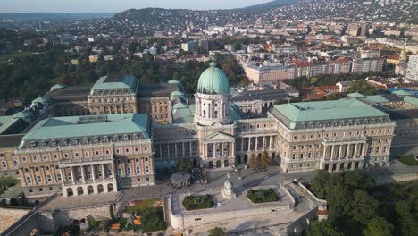 Aerial-Pullback-Reveals-Beautiful-Buda-Castle---Historic-Royal-Palace-in-Budapest,-Hungary