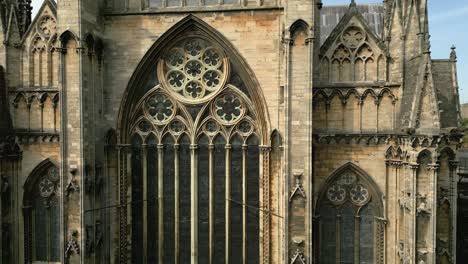 Detailaufnahme-Der-Lincoln-Cathedral-East-Aus-Der-Luft