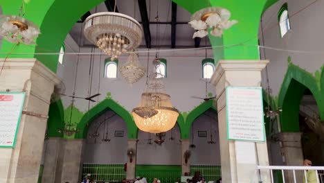 muslim-madasha-at-mosque-for-education-from-different-angle-video-is-taken-at-Khwaja-Gharib-Nawaz-Dargah-Sharif-at-ajmer-rajasthan-india-on-Aug-19-2023