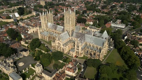 Luftaufnahme-Der-Historischen-Gebäudearchitektur-Der-Lincoln-Cathedral