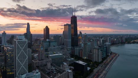 Lufthyperlapse-Des-Chicago-Sonnenuntergangs