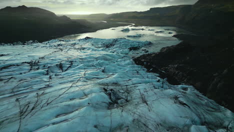 Drone-shot-of-majestic-icebergs