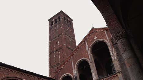 Exploring-the-Romanesque-grandeur-of-Basilica-di-Sant'Ambrogio,-a-medieval-masterpiece-in-Italy