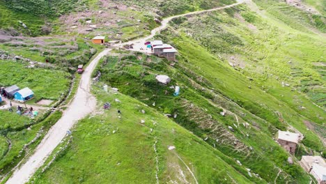 Residential-traditional-houses-and-tents-for-tourists-in-a-remote-area-of-Kashmir