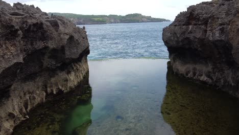 Angel's-Billabong-tidal-rock-pool-on-Nusa-Penida-Island