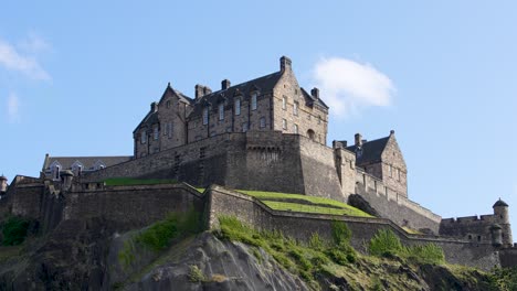 Wide-View-For-Edinburgh-Castle,-Scotland