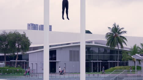 Exhibit-of-hanging-sculpture-at-VivoCity-in-Singapore
