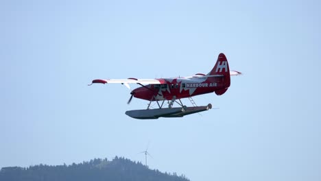 Hidroavión-De-La-Compañía-Aérea-Canadiense-Harbour-Air-Volando---Día-Soleado