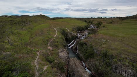 Drone-view-of-Tres-Maria-waterfall-in-Rei-do-Prata,-Cavalcante,-Goiás,-Brazil