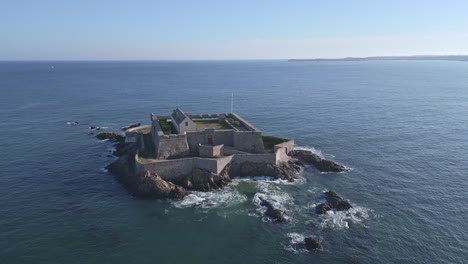 National-Fort-on-islet-near-Saint-Malo-coast,-Brittany-in-France