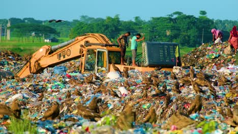 Druck-Auf-Mülldeponien-In-Bangladesch,-Keine-Trennung-Von-Abfällen