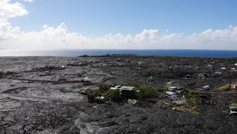 Häuser-Auf-Dem-Erkalteten-Lavastrom-Bei-Kalapana-Auf-Der-Insel-Hawaii