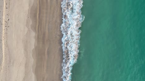 Ocean's-Hues:-From-Sand-to-Sea
