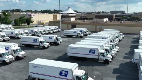 USPS-mail-trucks