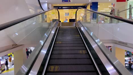 Empty-escalator-in-a-mall