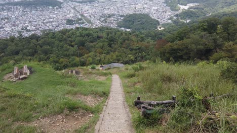 Kyoto-Trekking-Path-in-Daimonji-Mountain-Peak-Japan,-Walking-Downstairs