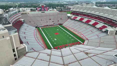 Memorial-Stadium-En-Nebraska,-Estados-Unidos,-Hogar-De-Los-Cornhuskers