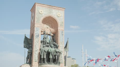 Figure-sculpturest-on-Turkish-Republic-monument-Taksim-square-Istanbul