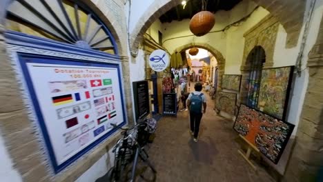 Essaouira,-Morroco-Footage:-Essaouira's-markets-are-a-sensory-delight,-filled-with-the-sights,-sounds,-and-flavors-of-Morocco's-rich-history-and-craftsmanship