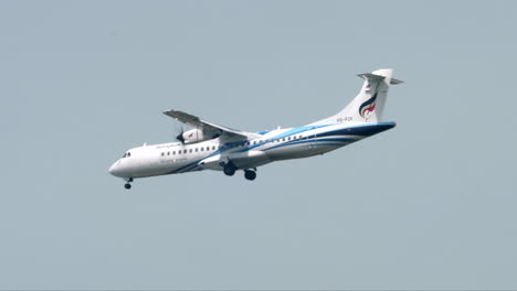 Bangkok-Airways-prepare-for-Landing-at-Suvarnabhumi-Airport,-Thailand