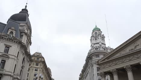 Ein-Spaziergang-Durch-Buenos-Aires,-Die-Saenz-Peña-Avenue-Und-Ihre-Architektur