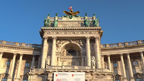 Fassade-Der-Hofburg---Der-Ehemaligen-Kaiserpfalz-Der-Habsburger
