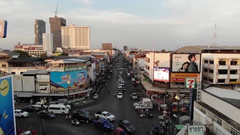 Vista-Aérea-Del-Centro-De-La-Ciudad-De-Kon-Khaen,-Tailandia