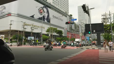 Das-Grand-Fortune-Hotel-In-Bangkok,-Thailand