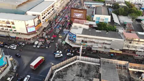 Luftaufnahme-Des-Stadtzentrums-Von-Kon-Khaen,-Thailand