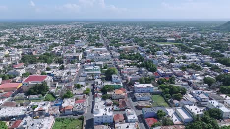 Paisaje-Urbano-De-Bani-O-Baní-En-La-Provincia-De-Peravia,-República-Dominicana