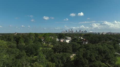 Pan-view-of-the-city-of-New-Orleans