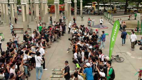 Gsd-Go-Skateboarding-Day,-Competición-De-Saltos-De-Skater-En-Medellin