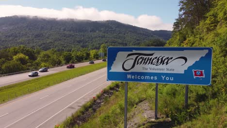 Tennessee-Willkommensschild-An-Der-Grenze-Zwischen-Kentucky-Und-Tennessee-Auf-Der-I75