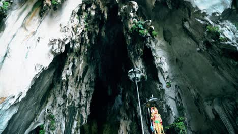 Hindu-Tempel-Batu-Caves-In-Kuala-Lampur-In-Malaysia