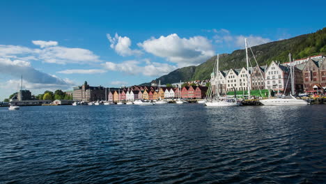Puerto-Del-Viejo-Hanseático-En-Bergen,-Noruega