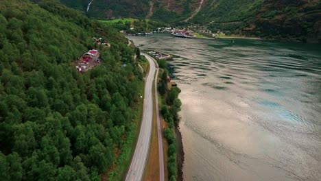Schöner-Sognefjord-Oder-Sognefjord-Natur-Norwegen.
