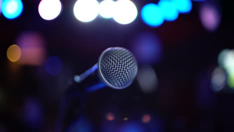 Microphone-on-stage