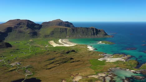 Playa-De-Las-Islas-Lofoten-Es-Un-Archipiélago-En-El-Condado-De-Nordland,-Noruega.