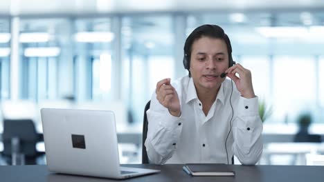 Indian-call-center-employee-talking-to-customer