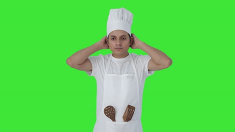 Chef-Profesional-Indio-Serio-Preparándose-Para-La-Pantalla-Verde