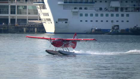 A-DHC-3-Turbo-Otter-Seaplane-Takes-Off-From-the-Harbor