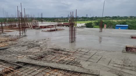 Pouring-concrete-mix-on-concreting-formwork